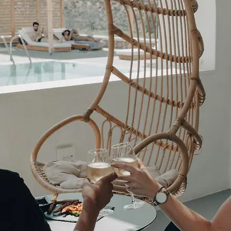Hotel Symmetry 4*
